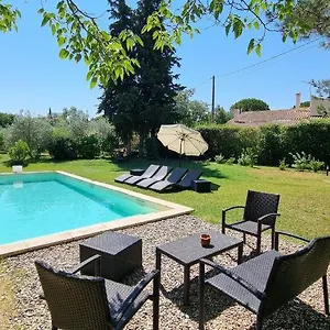  Ferienhaus Les Cabanons De L'oliveraie